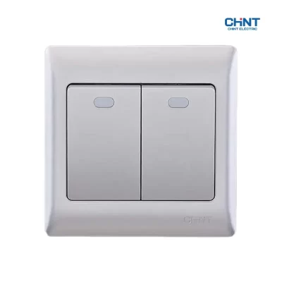 Công tắc điện đôi trung gian NEW7G 10 A 250V